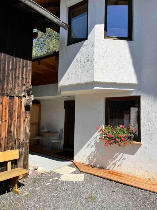 Haus Alberto - Haus Mit 2 Ferienwohnungen Ötztal-Bahnhof Exterior foto